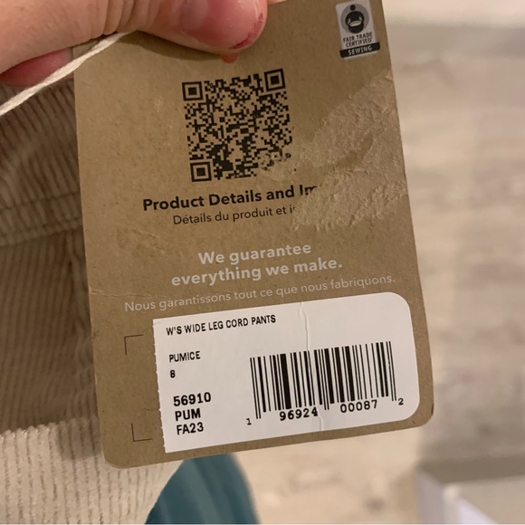 Patagonia Women’s Wide-Leg Cord Pants in Pumice NWT - Picture 9 of 10